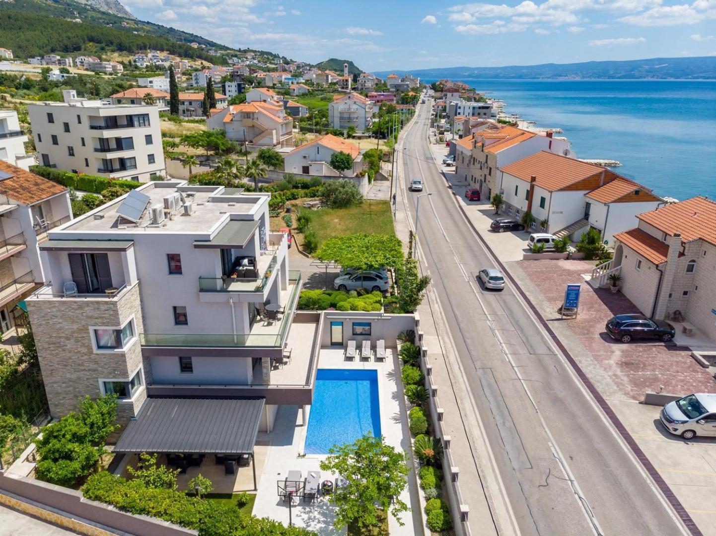 Luxury Villa Lucas With Heated Pool, Whirlpool, Sauna, 14 Pax Podstrana Exterior photo