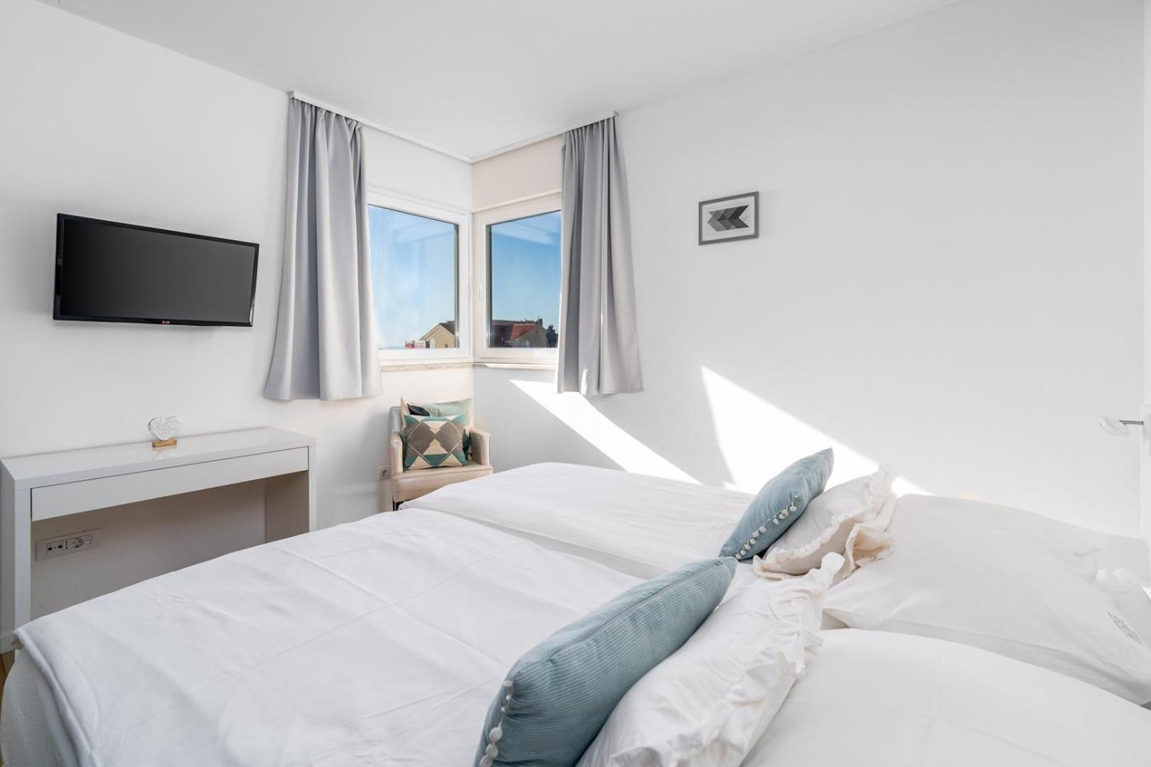 Luxury Villa Lucas With Heated Pool, Whirlpool, Sauna, 14 Pax Podstrana Exterior photo