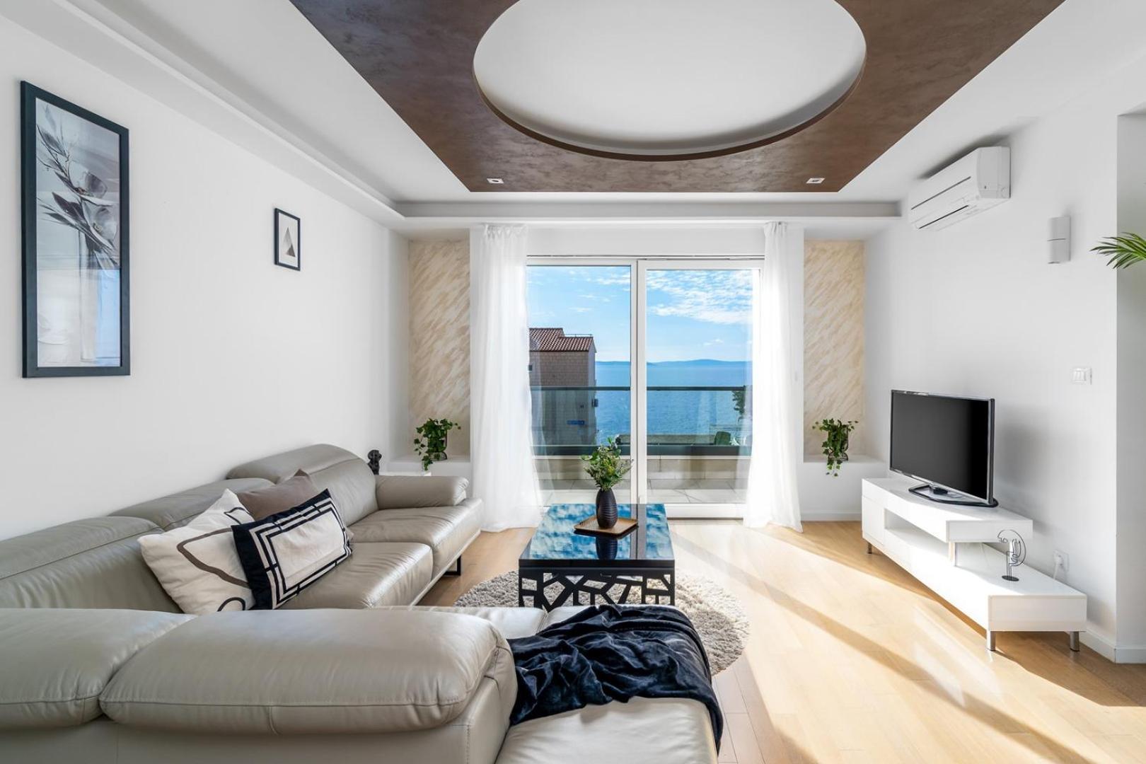Luxury Villa Lucas With Heated Pool, Whirlpool, Sauna, 14 Pax Podstrana Exterior photo