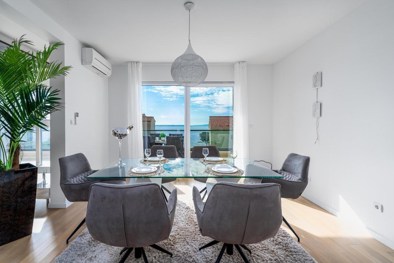 Luxury Villa Lucas With Heated Pool, Whirlpool, Sauna, 14 Pax Podstrana Exterior photo