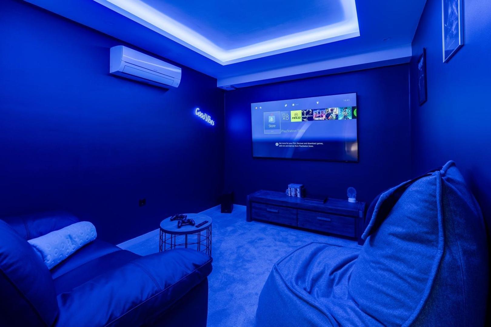 Luxury Villa Lucas With Heated Pool, Whirlpool, Sauna, 14 Pax Podstrana Exterior photo